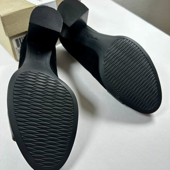 Clarks Artisan Tarah Brae Black Suede Patent Leather Pumps Women’s Size 6.5M - Picture 8 of 16